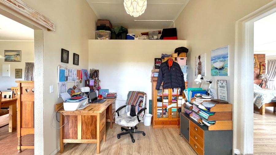 4 Bedroom Property for Sale in Bettys Bay Western Cape